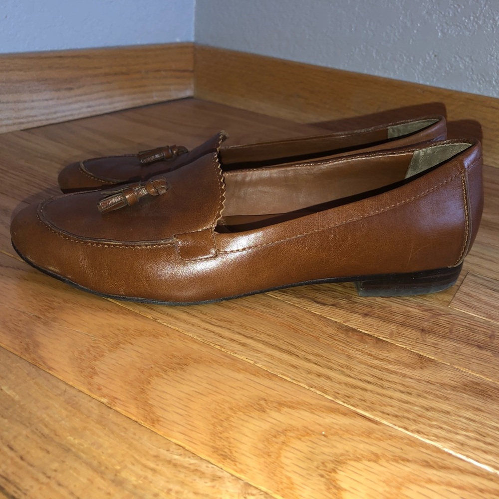 Umberto Raffini Signature Leather Tassle Loafers - Picture 8 of 8